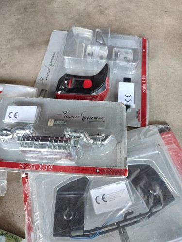 Ferrari Enzo De Agostini 1/10 Motore e fascicoli nuovi leggi info descrizione - Foto 18 di 24