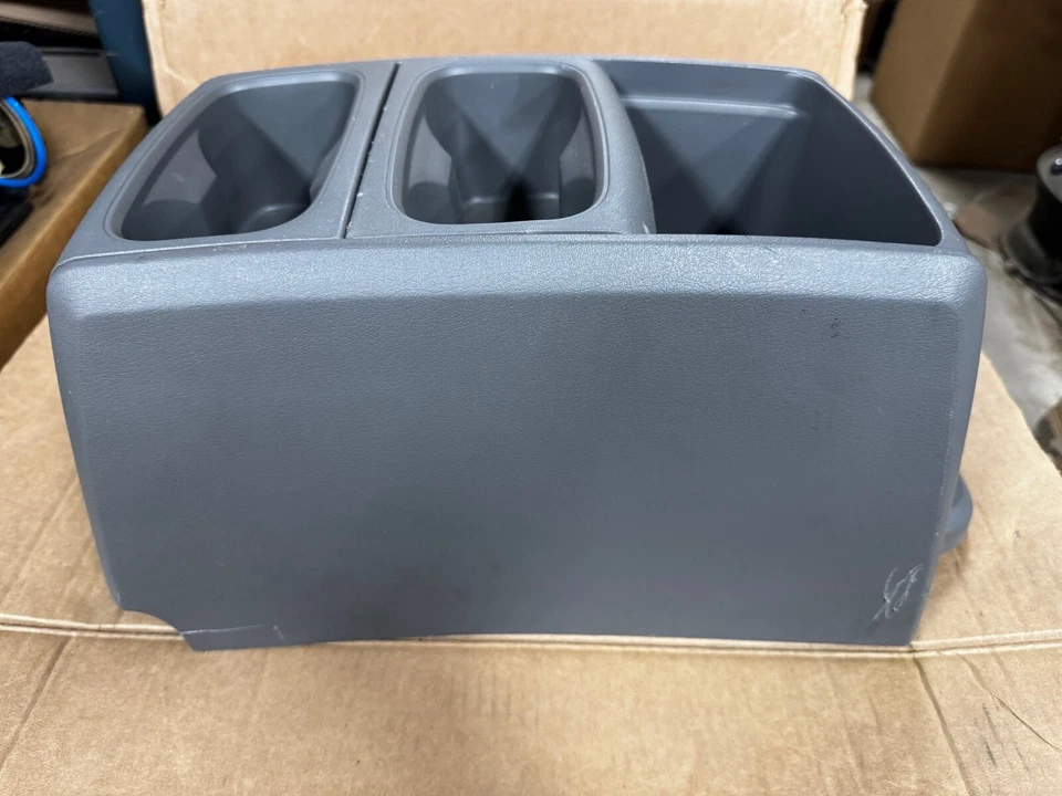 08-15 Dodge Caravan OEM Gray Center Console Cup Holder! Foto 2 de 4