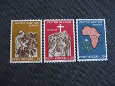 Vatican City  1969   Pope Paul s Visit to Uganda.  MVLH set.