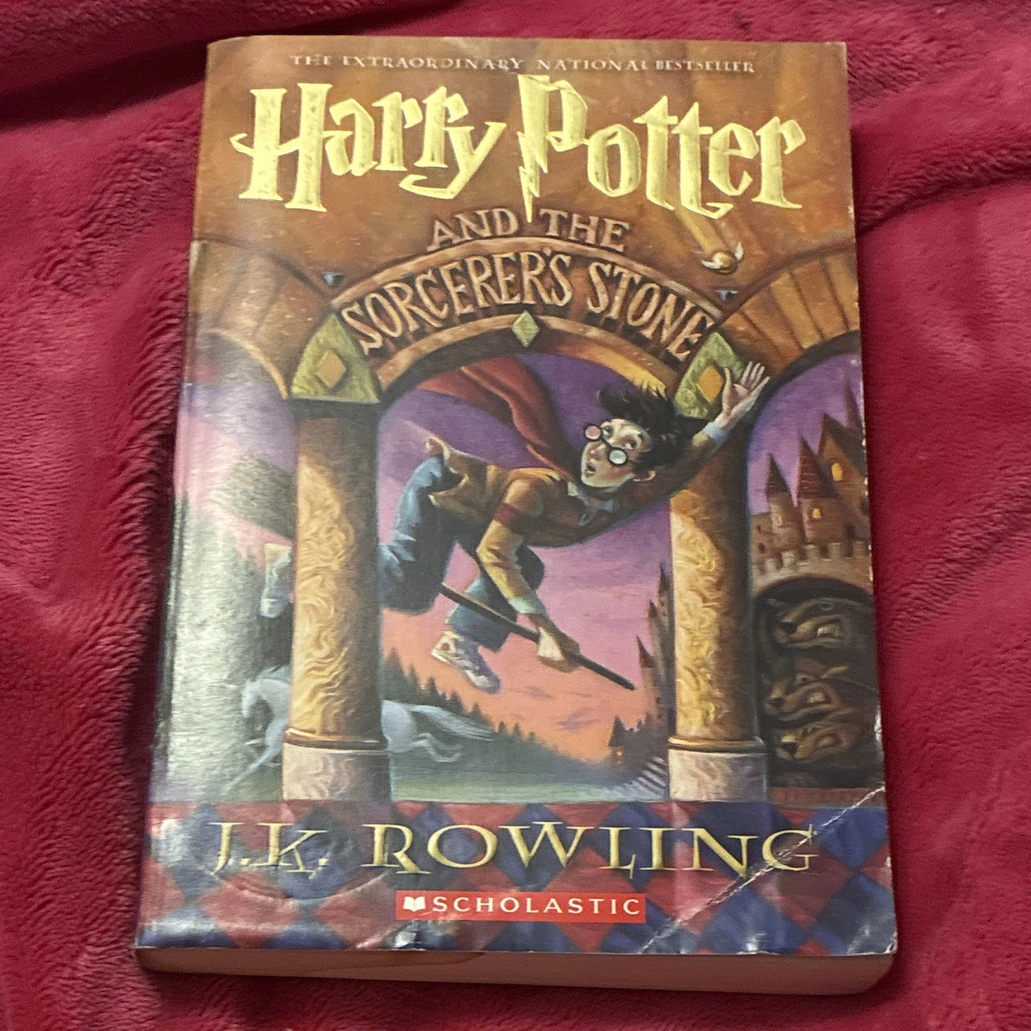 J.K. Rowling Harry Potter and the Sorcerer's Stone 1999 Mass Market Illus.