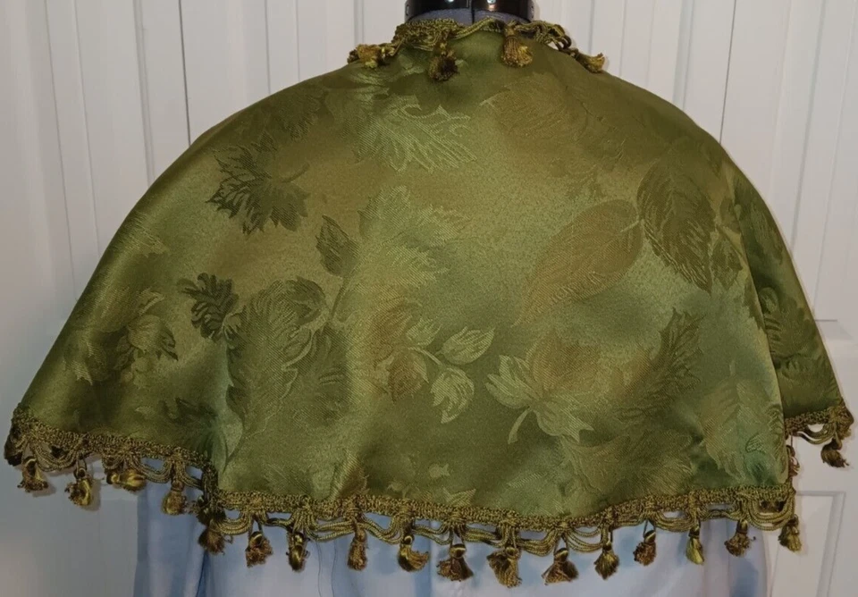 Auténtica CAPA DE HOMBRO BROCADO VERDE AGUACATE MUJER PEQUEÑA ESTILO 1800 Foto 3 de 4