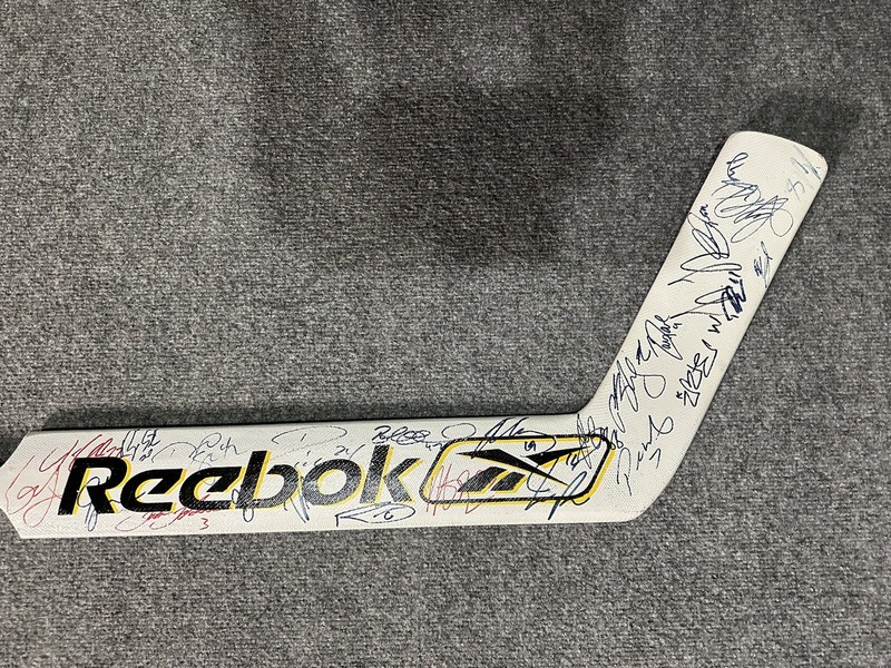 2010 US Olympic Hockey Team Signed By The Entire Team Goal Stick