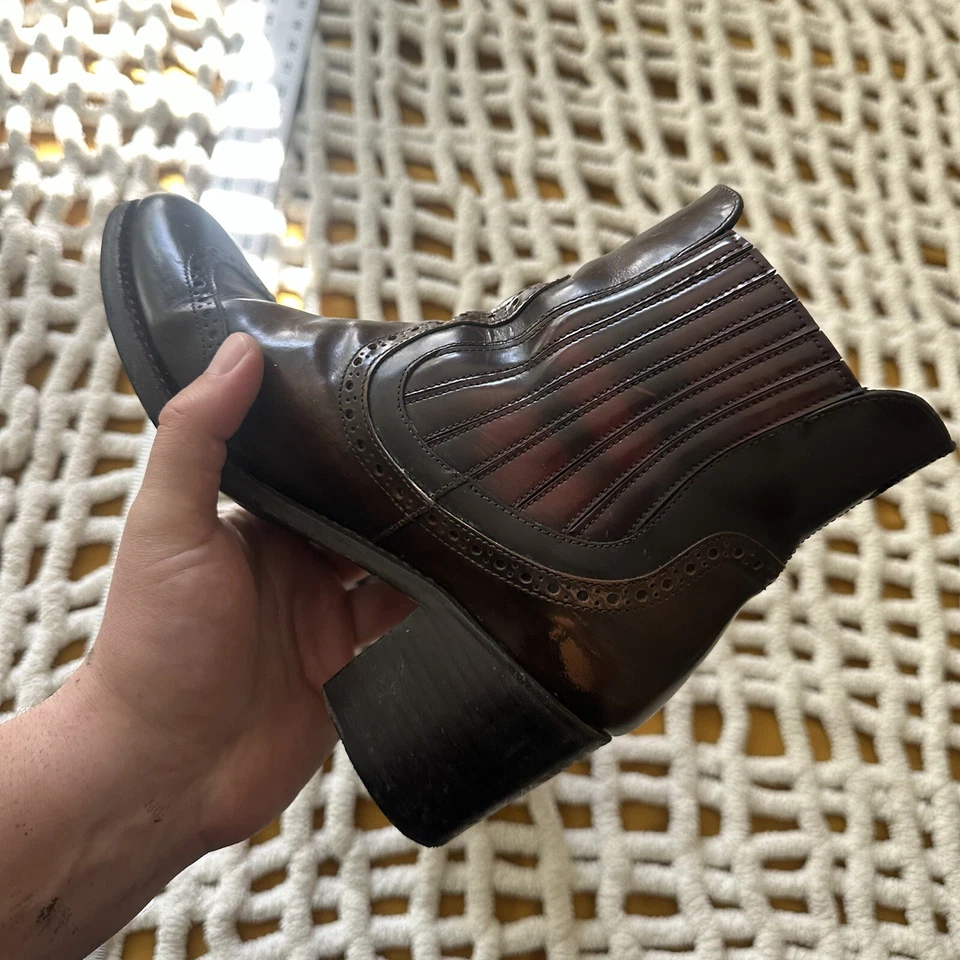 Bota The Office of Angela Scott Miss Scott tacón con lengüeta arriba botín 39/9. Foto 3 de 4