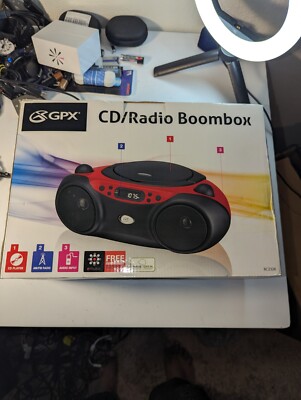 GPX BC232R CD/CD-RW Playback/Radio/CD-R Playback Boombox