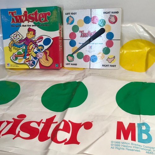 Twister MB Hasbro Vintage Game 2000 - Picture 9 of 11