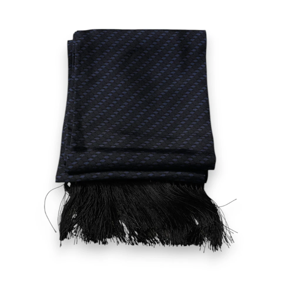 DOLCE & GABBANA Bufanda Azul Oscuro Fantasía Flecos Cuello Envoltura 140cm x 15cm 400usd Foto 2 de 4