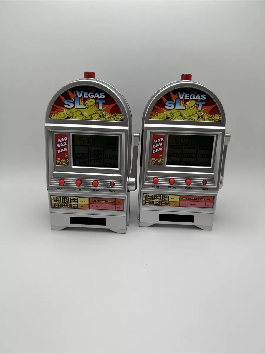 Electronic handheld hotsell slot machine game