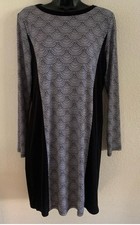 Michael Kors Shift Dress Size M Black White Long Sleeve Stretch Flattering Fit