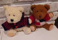 2 HUGFUN INT'L INC. Plush Stuffed Animals