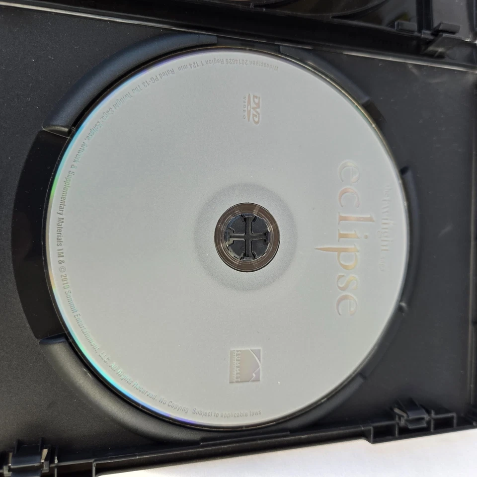 The Twilight DVD Set 5 Movies - Twilight New Moon Eclipse Breaking Dawn 1 and 2 - Image 4 of 4