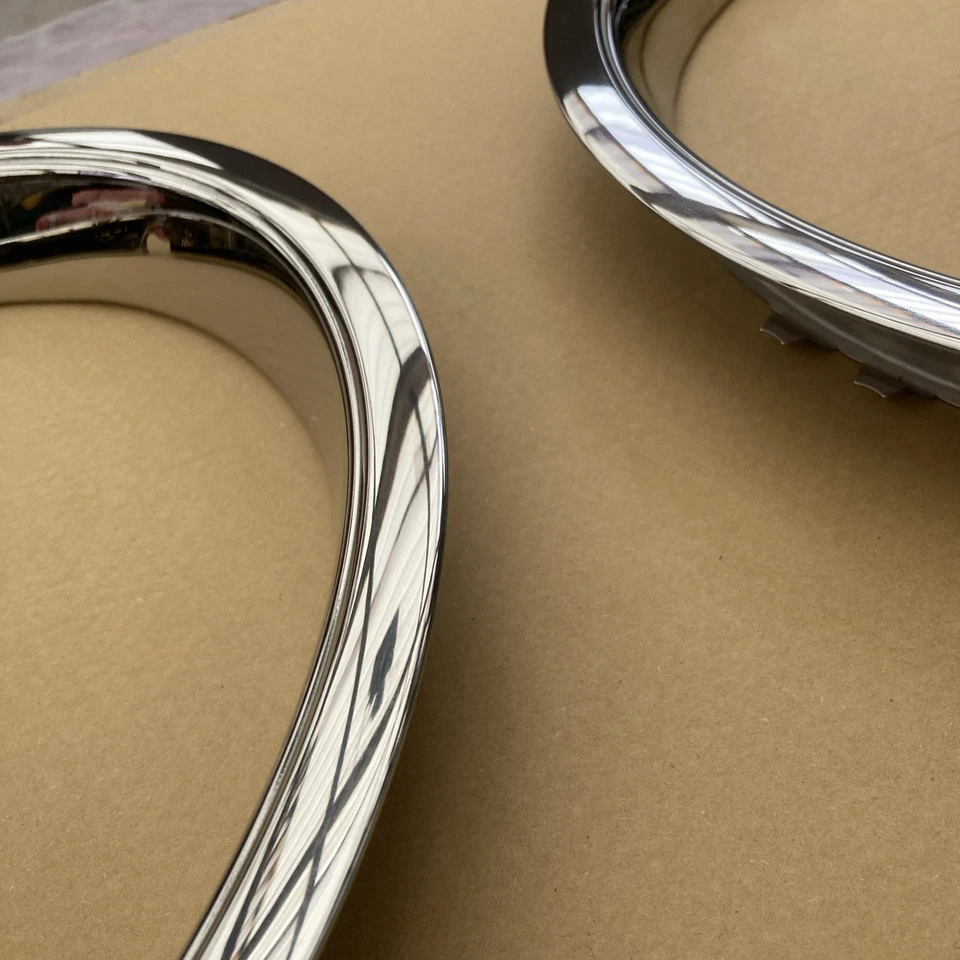 "Anillos de moldura de rueda de acero inoxidable de 13"" estilo Ford con bordes escalonados". Escort Capri Etc Foto 3 de 4