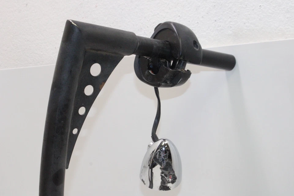 2006 HARLEY-DAVIDSON DYNA WIDE GLIDE EFI FXDWGI GUIDÃO FABRICANTE DE EQUIPAMENTO ORIGINAL COM INTERRUPTORES - Imagem 2 de 4