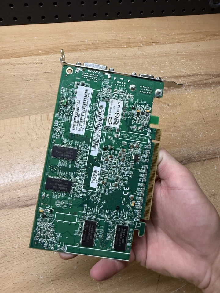 (J) ATI FireGL V3100 High Profile PCI-E 128MB DDR2 Video Graphics Card P9222 - Image 4 of 4