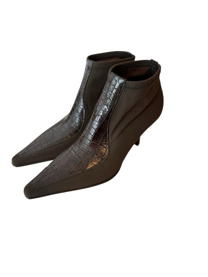 Botas de tacón DONALD J PLINER para mujer talla 7 cuero marrón punta al tobillo nuevas sin caja Foto 2 de 4