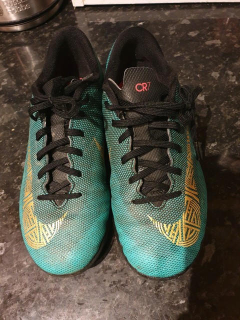 cristiano ronaldo astro turf boots