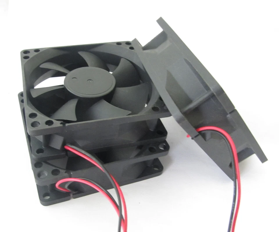 30x Brushless DC Cooling Fan 80x80x25mm 80mm 8025 7 blades 5V 12V 24V 2pin fan - Image 3 of 4