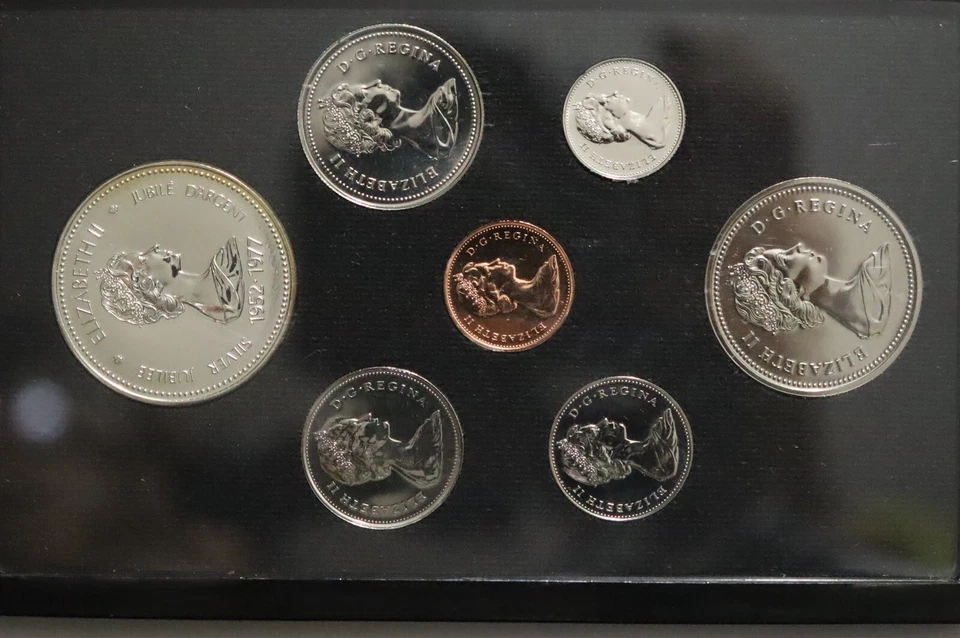 🧭 CANADA 1977 MINT SET DAMAGED BOX/PLASTIC B53 #2 CG49 - Image 3 of 4