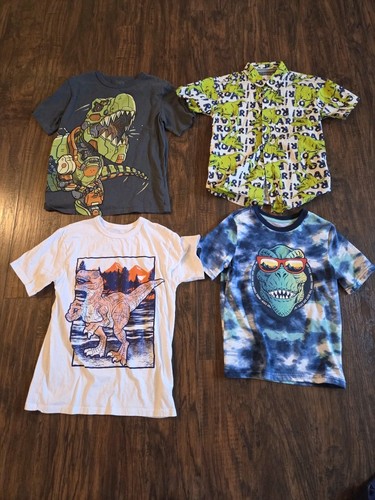 Boys T Shirt Lot Dinosaurs Size 7/8 - Picture 2 of 2