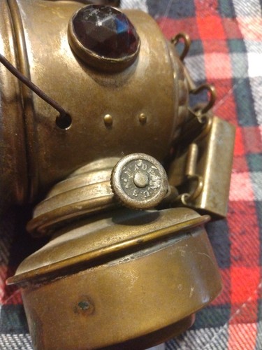 Antique YANKEE Bicycle Lantern R.H.I. & Bro New York Bike Lamp - Picture 12 of 24