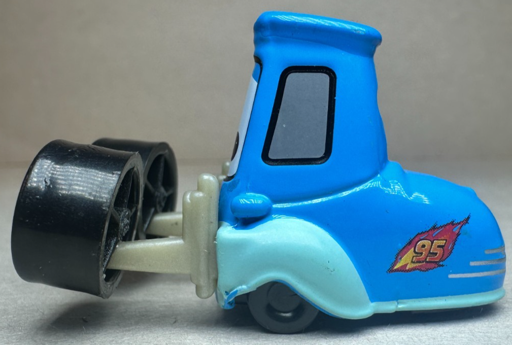 Disney Pixar Cars 2 Race Team Guido With Tires Team 95 WGP Diecast