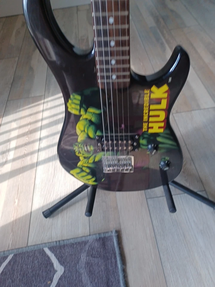 Guitarra Eléctrica Peavey Marvel Hulk Tamaño Completo Rara Usada PROBADA Foto 2 de 4