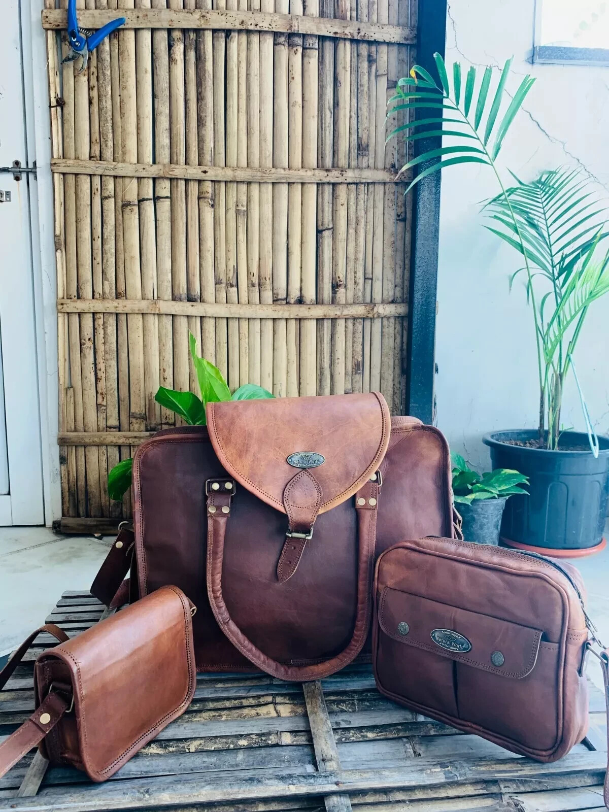 Vintage Genuine Goat Leather Laptop Briefcase Messenger Bag with 2 Free Bags-image