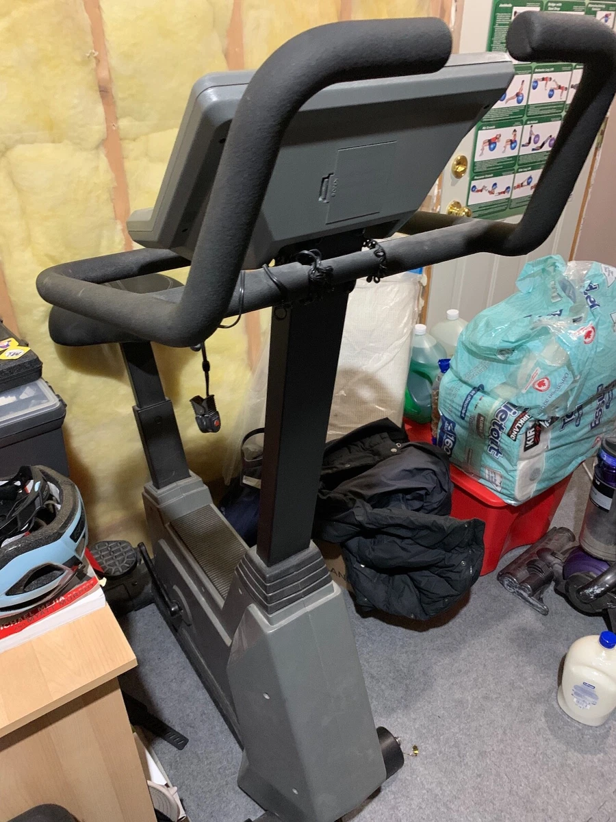 Johnson Exercise Bike Great Condition with Programs and Screen