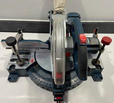 10  Compound Miter Saw Bosch 18 V Includes 2 ...