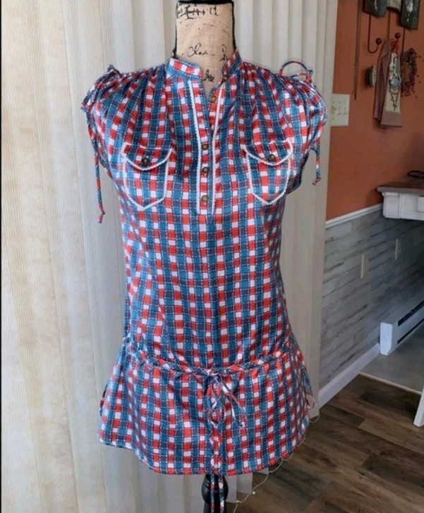 Ladies LaROK Silk Western Inspired Red White & Blue Tunic Top Size XS