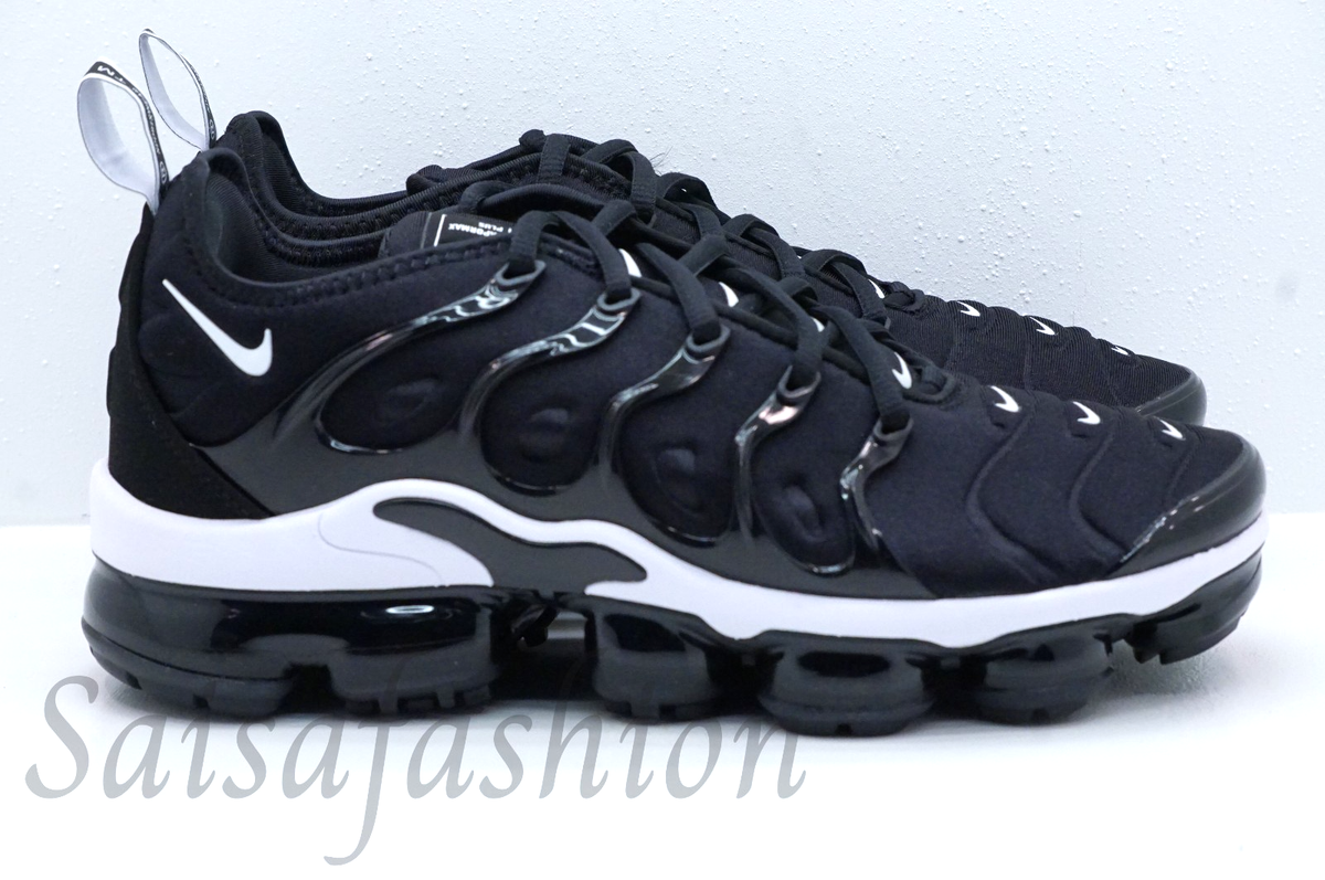 nike air vapormax plus overbranding