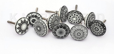 Mix aus Keramikknäufen im Vintage-Look, Mandala- und Blumendesign, Griffe für Tü