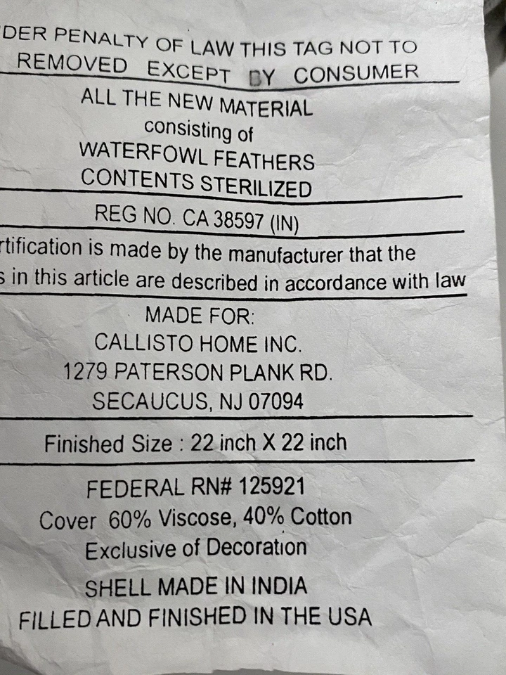 Bed Bath & Beyond Gray Velvet Throw Pillow Cover Sham 22x22 Tufted 3D - Image 4 of 4