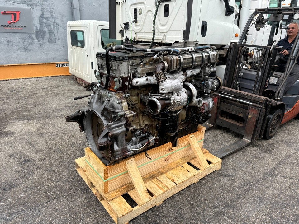 2014 Detroit DD15 Diesel Engine, 472906S, Family # EDDXH14.8EAD, 14.8L ...