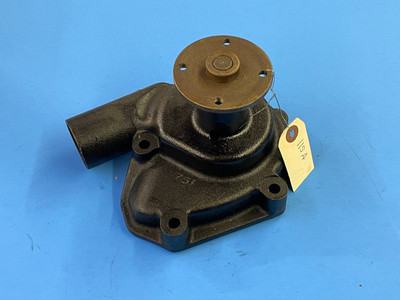 NOS NEW STUDEBAKER TRUCKS M-16 M-17 1941 1942 1946 1947 48 WATER PUMP 1 1/2 TON