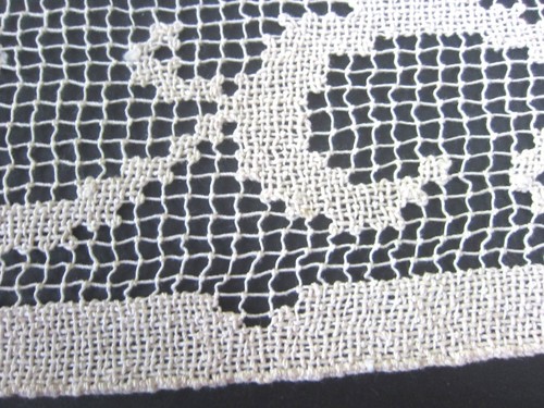 Antique Netting Mondano Lace Runner Dresser Scarf 2 pc Set 20" x 13" Vintage Ex - Picture 8 of 10