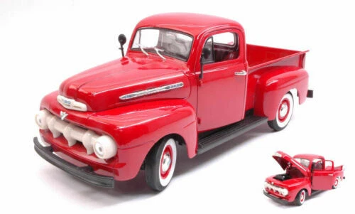 Modellini statici di auto, furgoni e camion pickup WELLY Scala 1:18