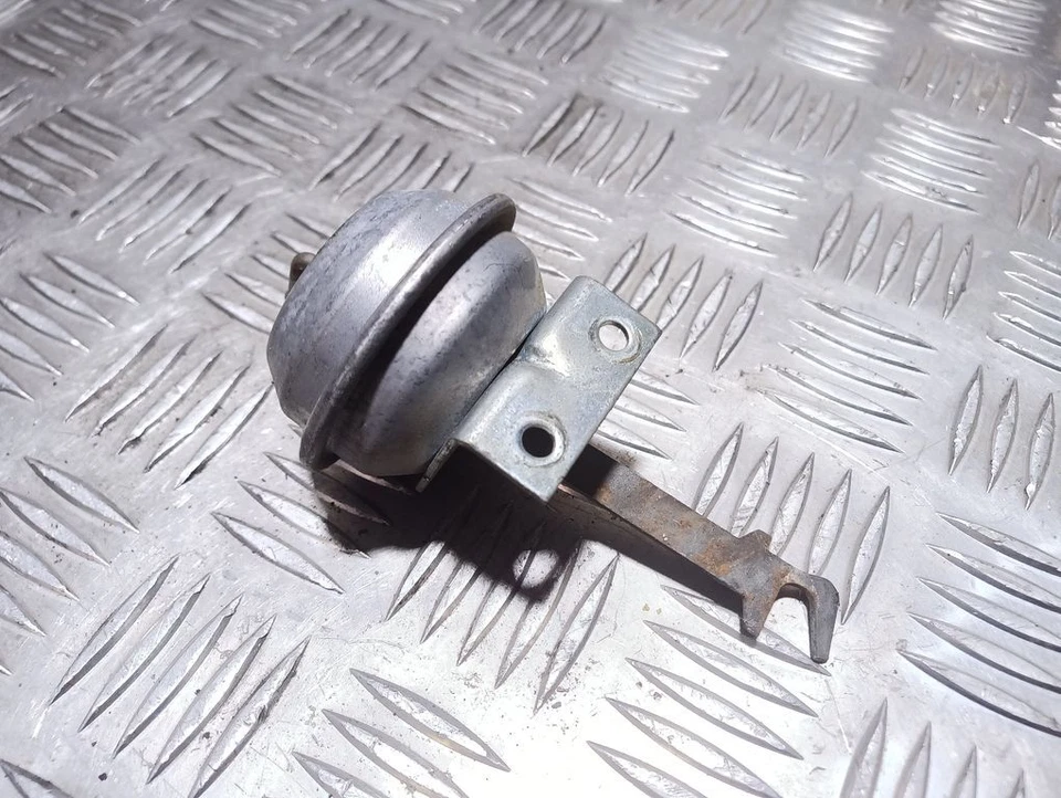 Chrysler Grand Voyager II 1997 diésel 87 kW válvula de vacío 3848260 UST79025 Foto 3 de 3