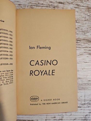Casino Royale Ian Fleming Mass Market Paperback James Bond Thriller Signet - Picture 7 of 10