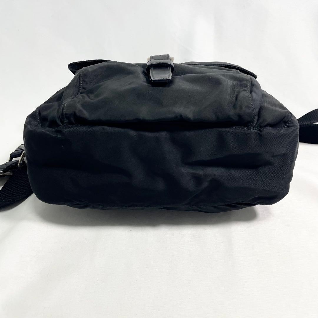 Prada Triangle Logo Hardware Flap Nylon Shoulder Bag Large Capacity Multifunctio thumbnail 5