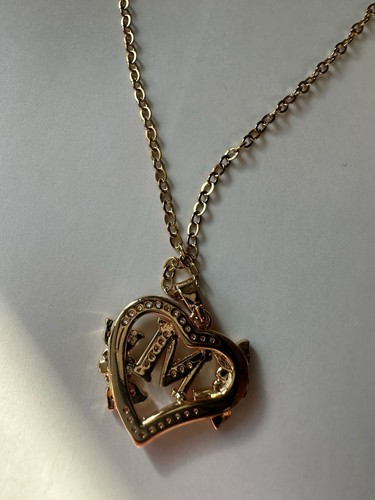 Elegant Rose Golden Heart “M” Pendant Necklace Sparkling Cubic Zirconia - 第 3/5 張圖片