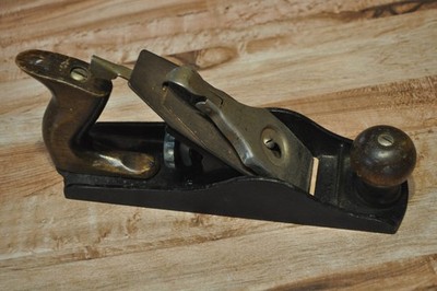 Vintage NO NAME Smoothing Bench Plane (Looks Like a Stanley #4) Exactly as shown