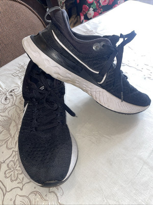 Nike React Infinity Flyknit Black White Sneakers CT2357 Men s 8.5 US