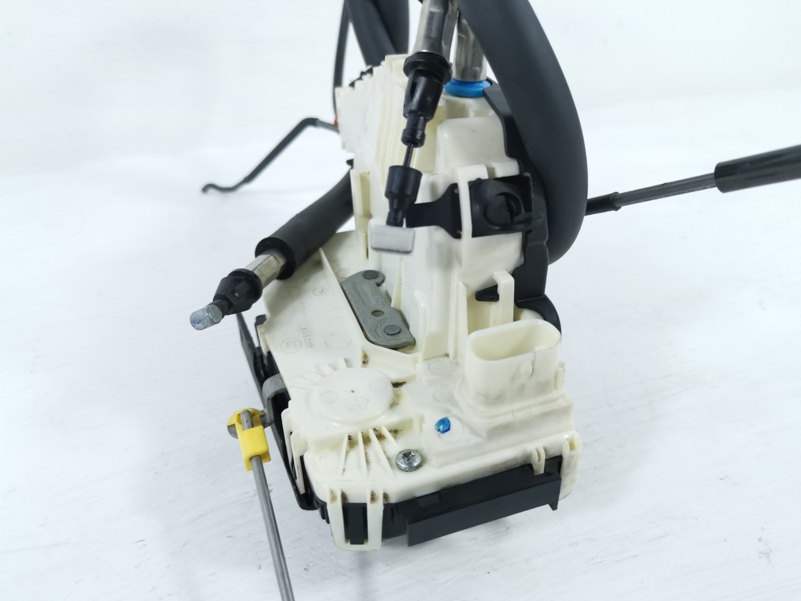 Maserati Levante 2017 AWD 3.0 Front Left Door Lock Latch Actuator 670101183 OEM