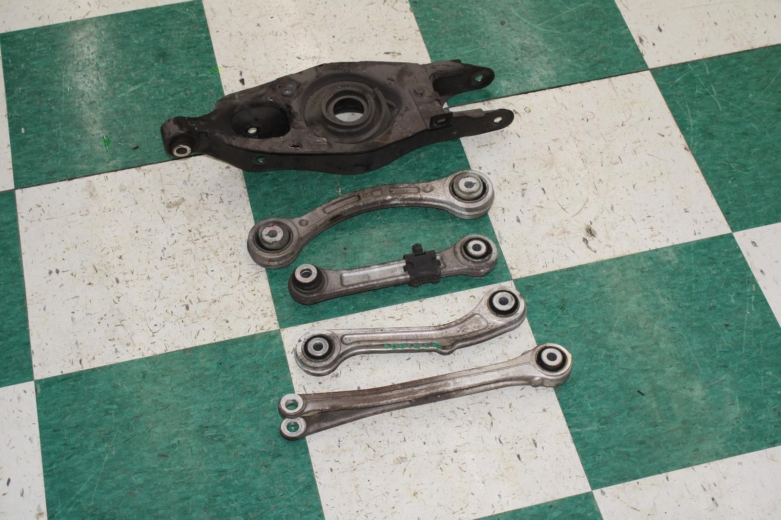 Maserati Ghibli 2017-2024 Rear Left Control arms Set