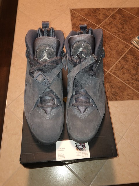 retro 8 grey