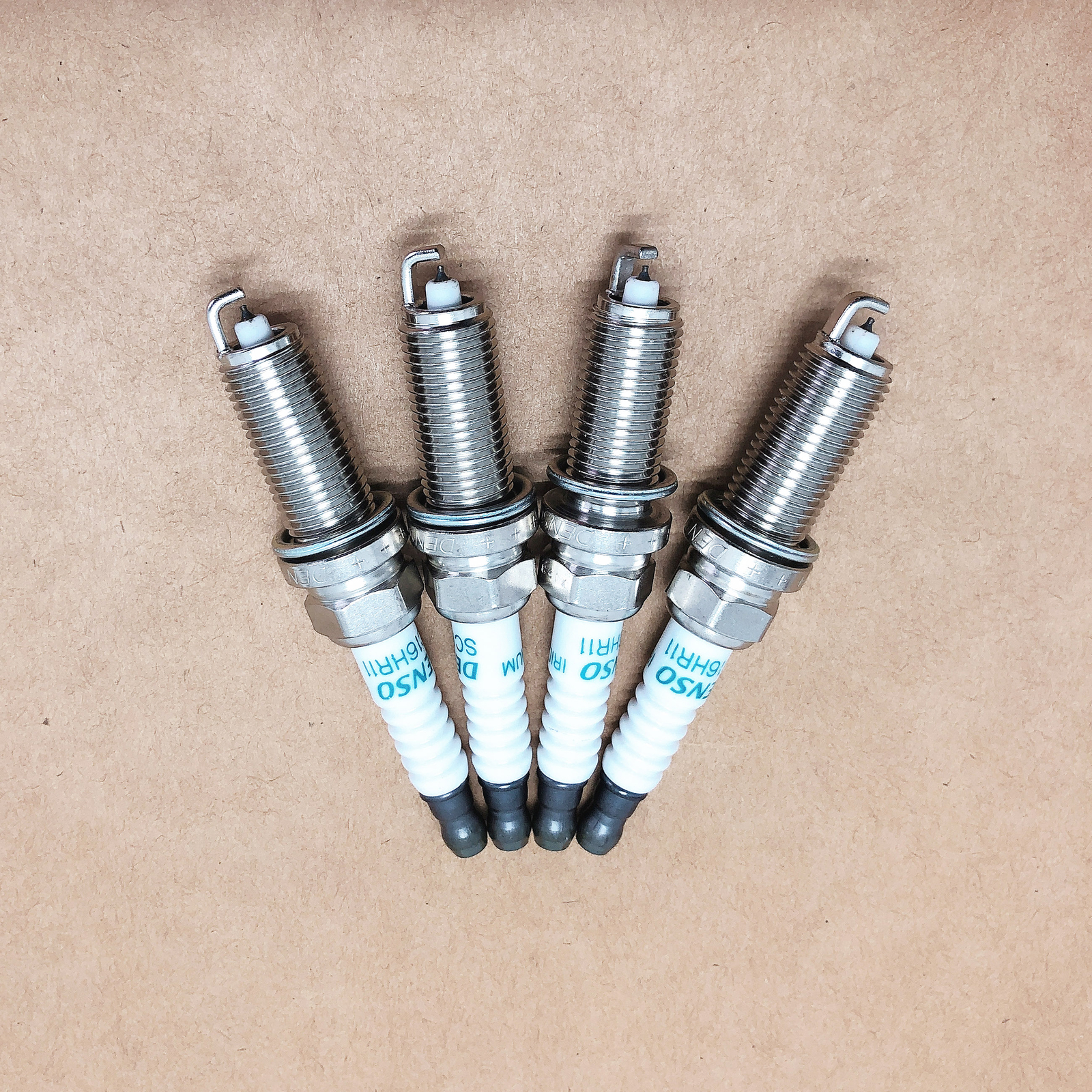 4pcs Genuine OEM Iridium Spark Plug Lexus Toyota 20112017 CT200H 90919
