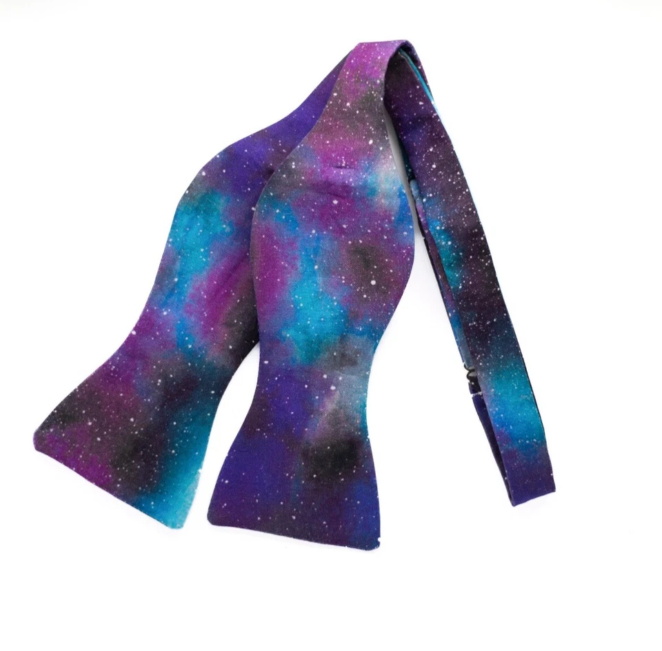 NUEVO HECHO A MANO Galaxy AUTO CORBATA pajarita adultos hombres azul púrpura nerd geek científico Foto 3 de 3