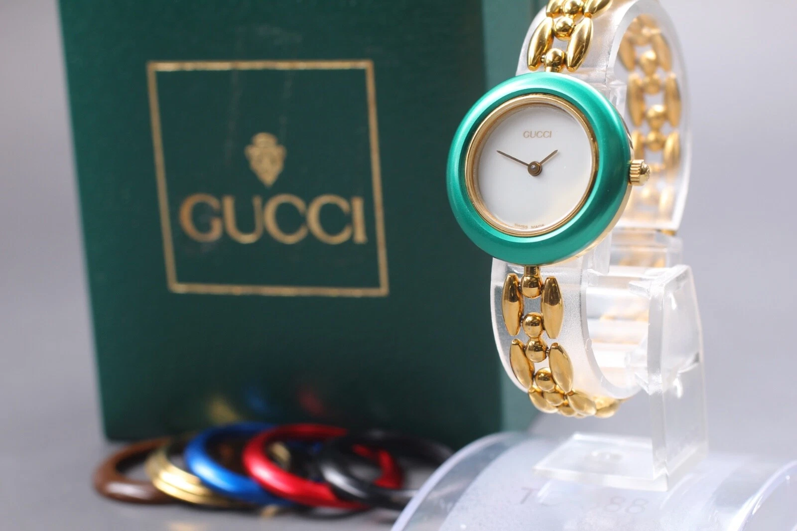 Montre à quartz femme vintage Gucci lunette à changement 11/12,2 6 couleurs JAPON (environ 15 cm)