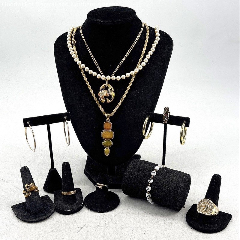 Gold Tone Rhinestone/Faux Pearl Fashion Jewelry w/ Tiger's Eye Ring
