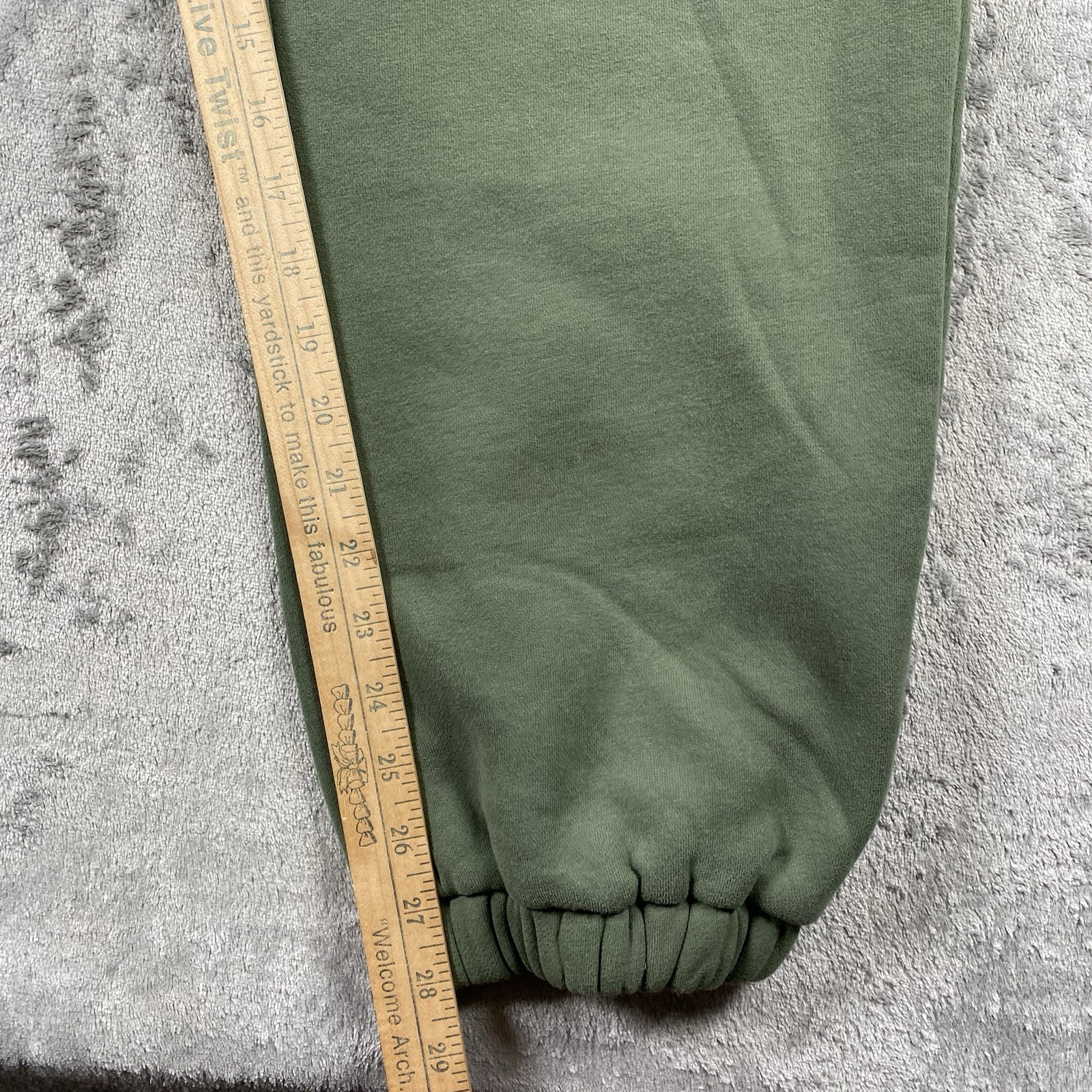 Comfrt Sweatpants Unisex Size L Forest Green Heavyweight Joggers Minimalist Logo
